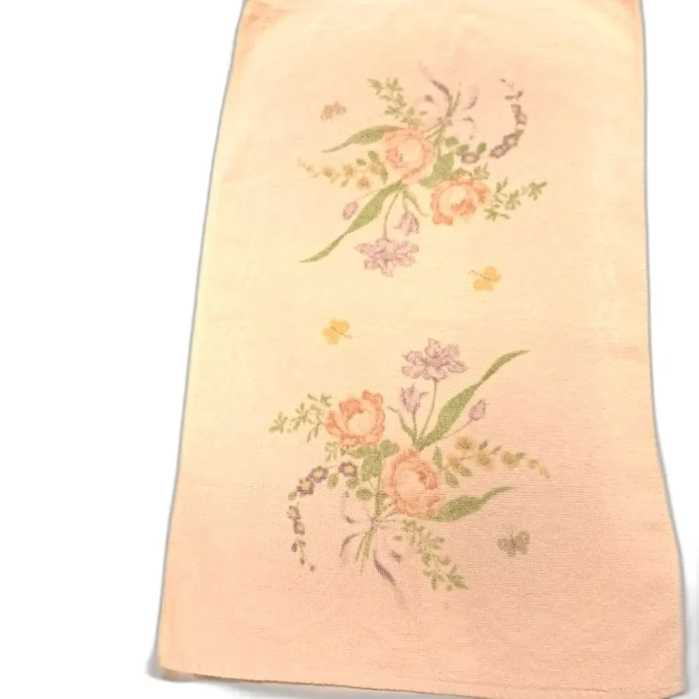 Vintage JCPenny kitchen hand towel floral while yellow flowers